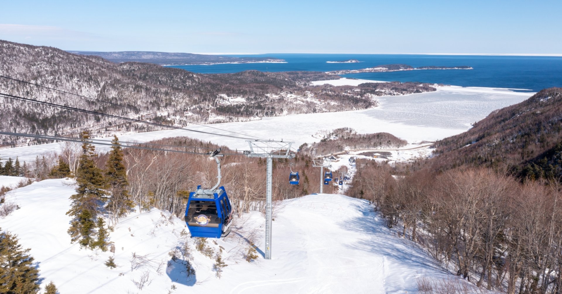 Destination Cape Smokey's Gondola on a snowy mountain